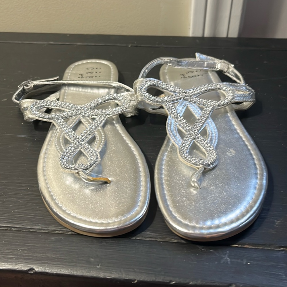 Girls shoes